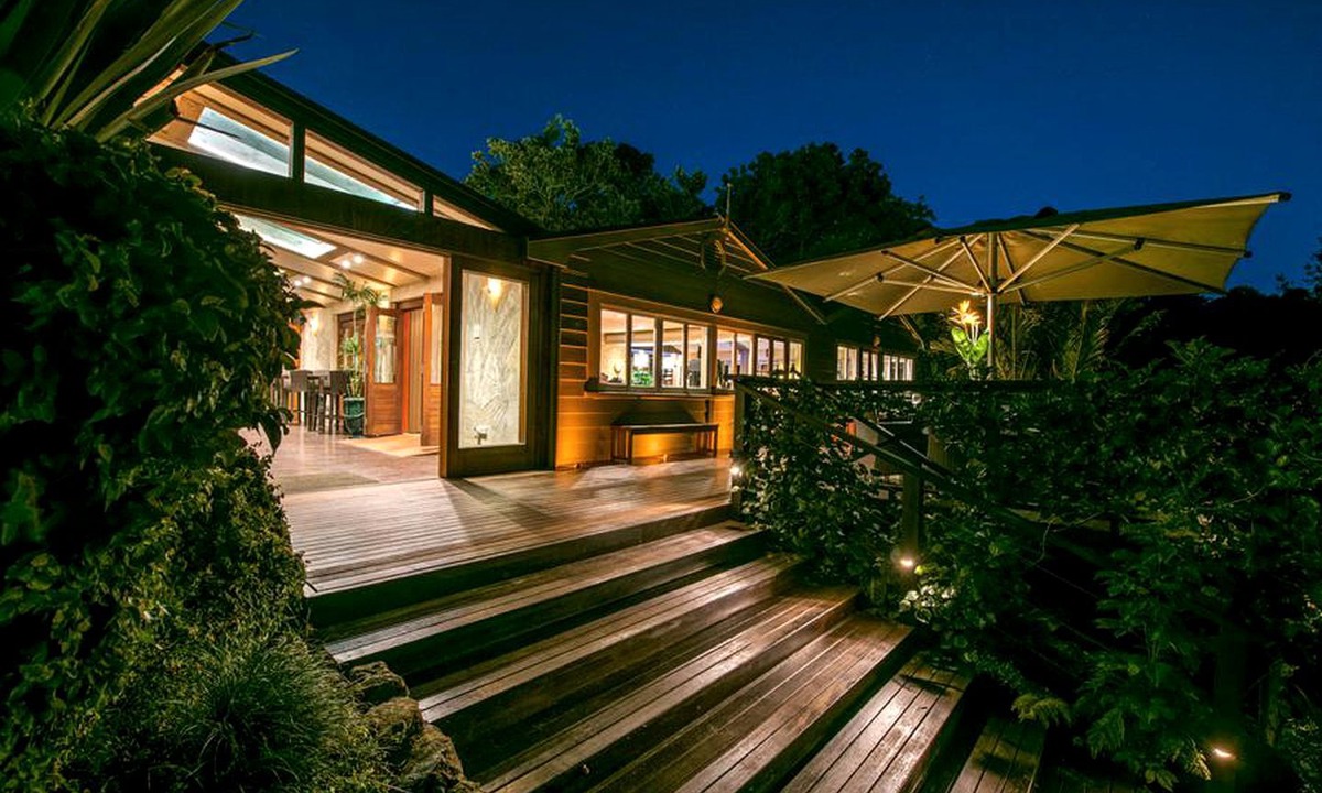 Palm Beach House | Luxury Lodge Rental with Saltwater Pool for Group Holiday in Palm Beach, Waiheke Island