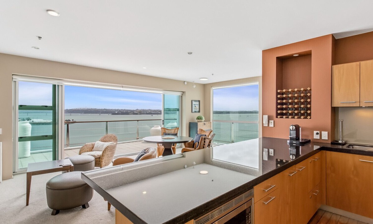 Auckland Central Business District Apartment | Unrivalled 3 Bed Residence Epic Harbour Views
