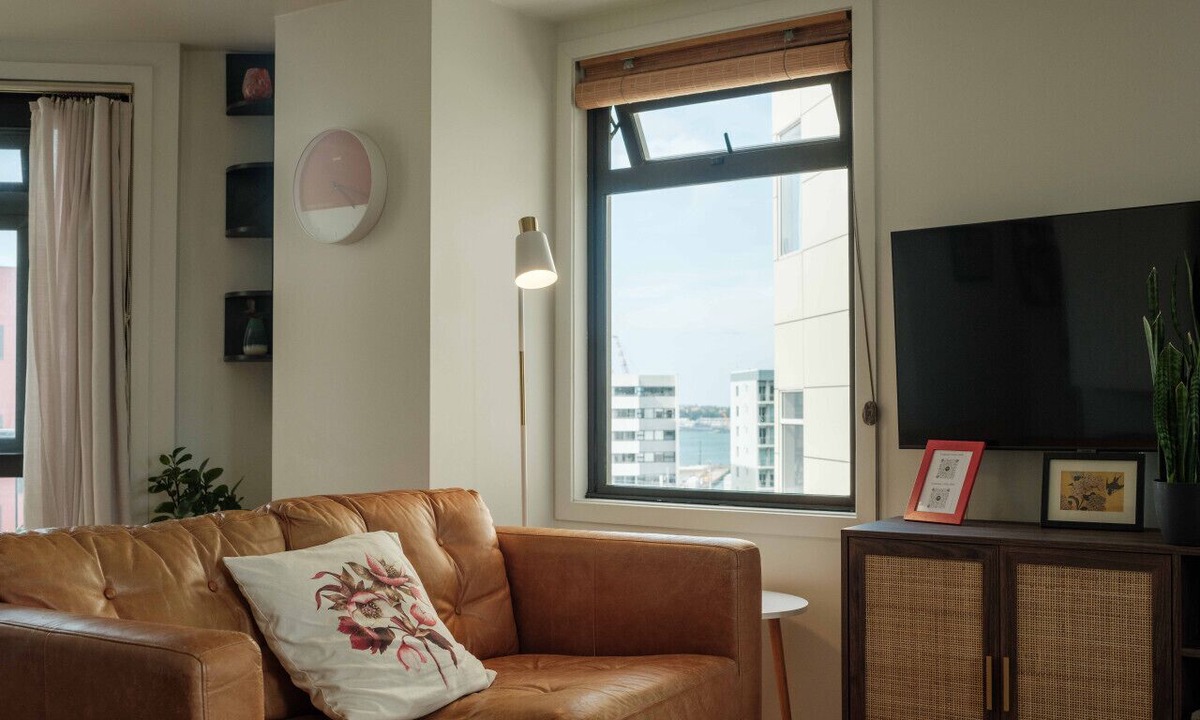 Auckland Central Business District Apartment | The Paloma Suite by Homello | Quiet Central Perfect for Long Stays