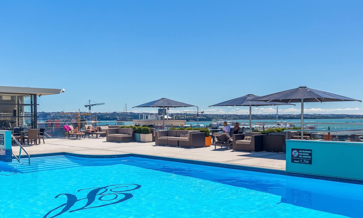 Auckland Central Business District Apartment | Relaxing 1BR CBD Retreat with Rooftop pool & Gym