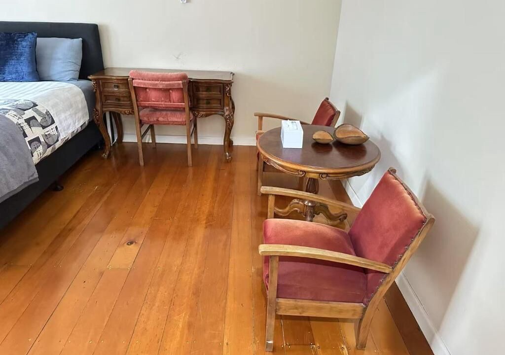 Parnell House | One Bedroom Villa Spacious Room,Amazing Location All Perks