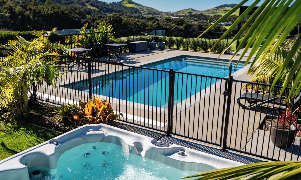 Mangawhai House | Tropical Hideaway - Mangawhai Retreat