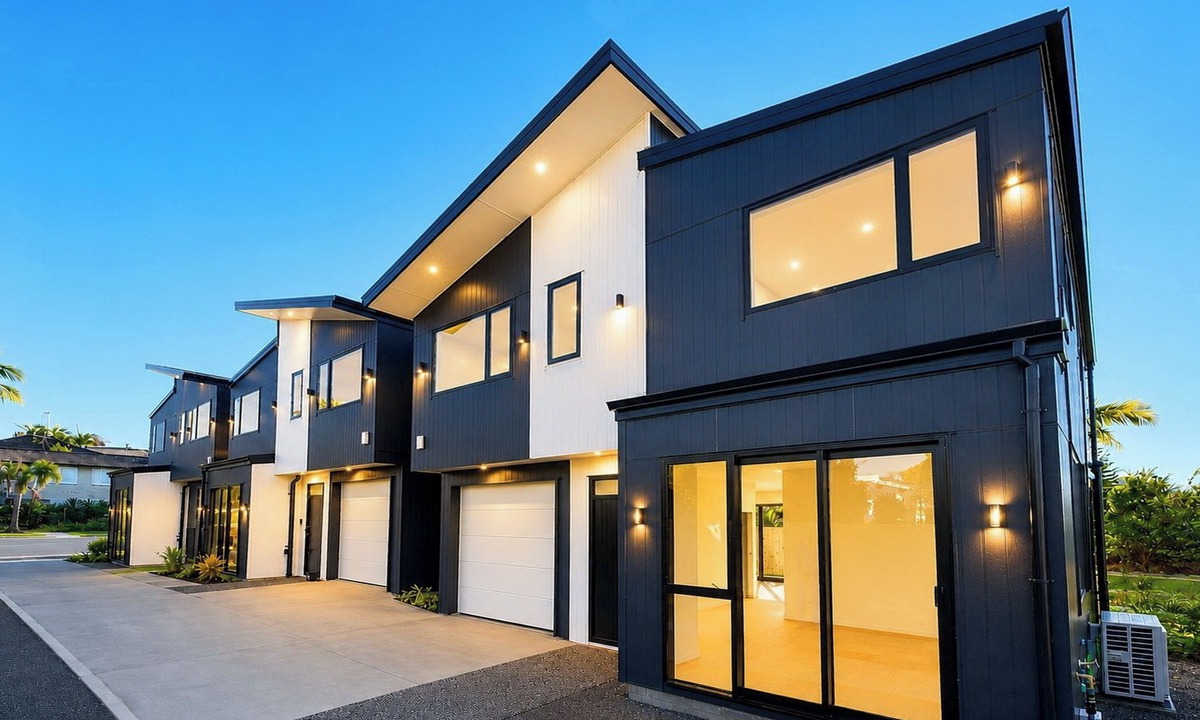 Howick House | Cozy Howick New Build, Walk to Shops