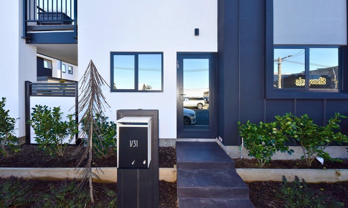 Christchurch City Centre Apartment | The Modern Hideaway for Every Stay