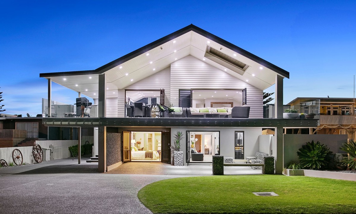 Waihi Beach Apartment | Te Mahana Apartment - pool, spa, beachfront