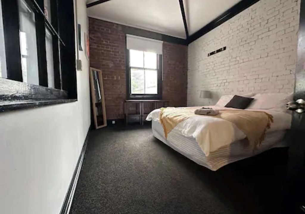 Te Aro Apartment | Spacious Inner-City Apartment!