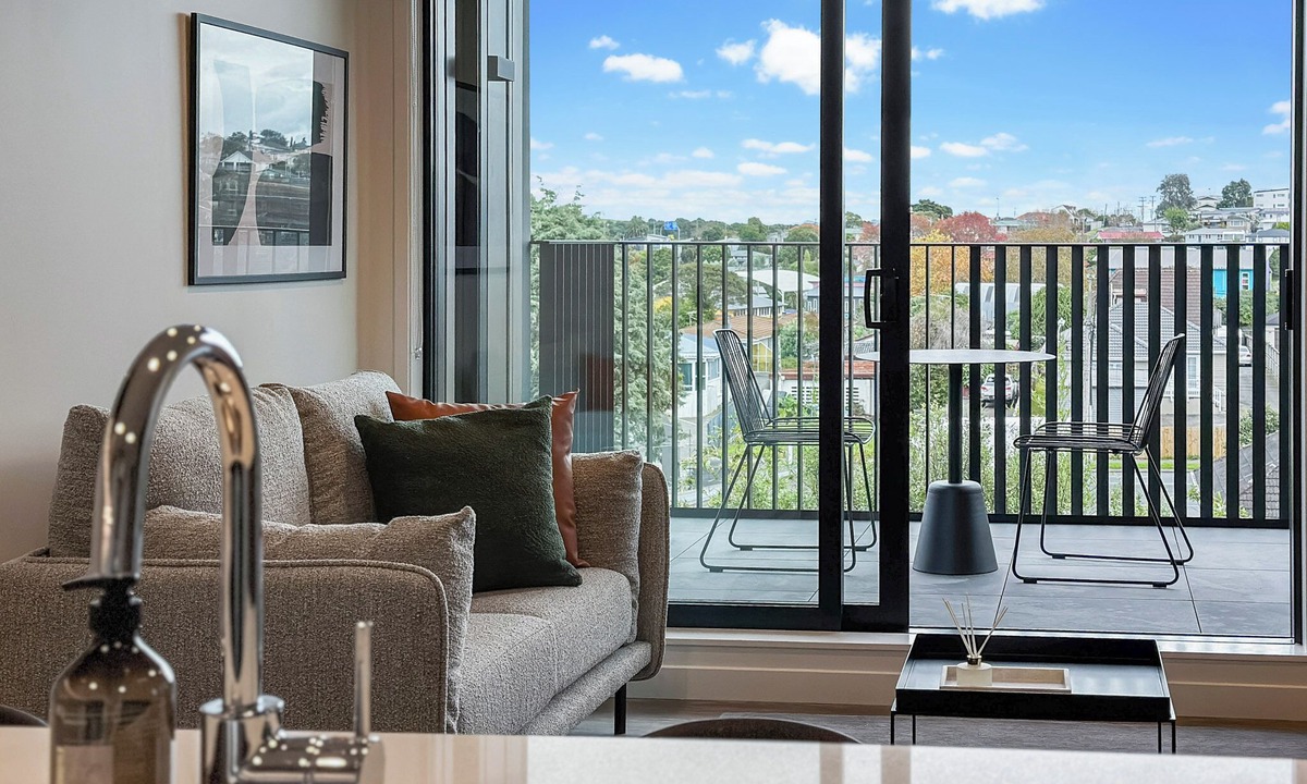 Mount Wellington Apartment | Urban Rest Sylvia Park