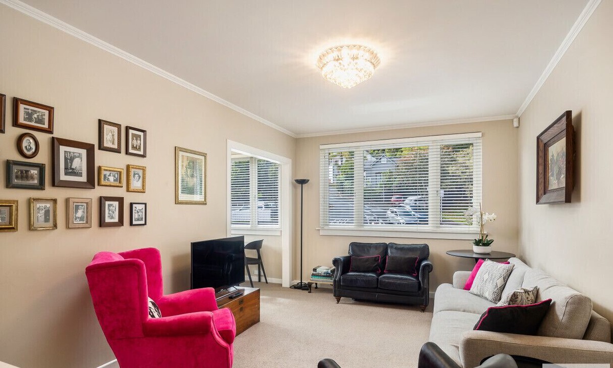 Mount Eden Apartment | Spacious Mt Eden Apartment|by Furnished Rentals