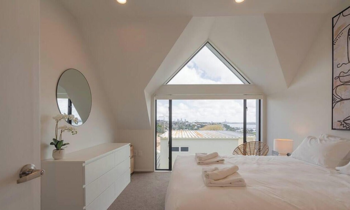 Orakei Apartment | Gorgeous Orakei Home by Furnished Rentals