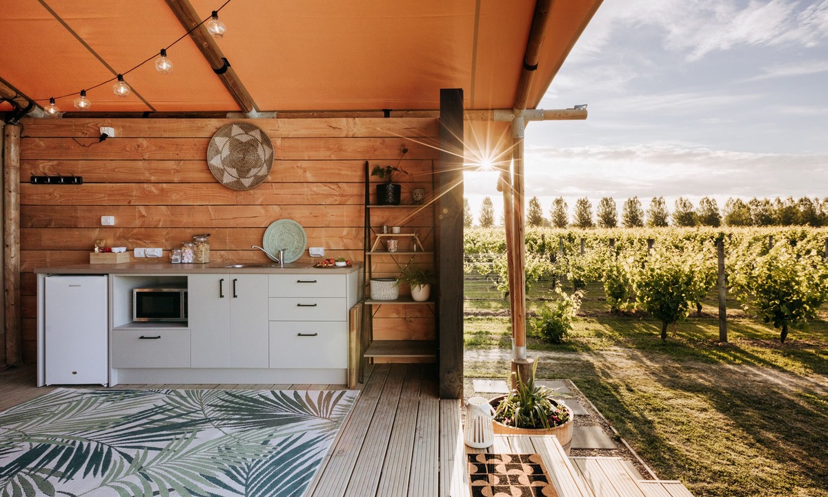 Clive RV Rental | Villas & Vines Glamping