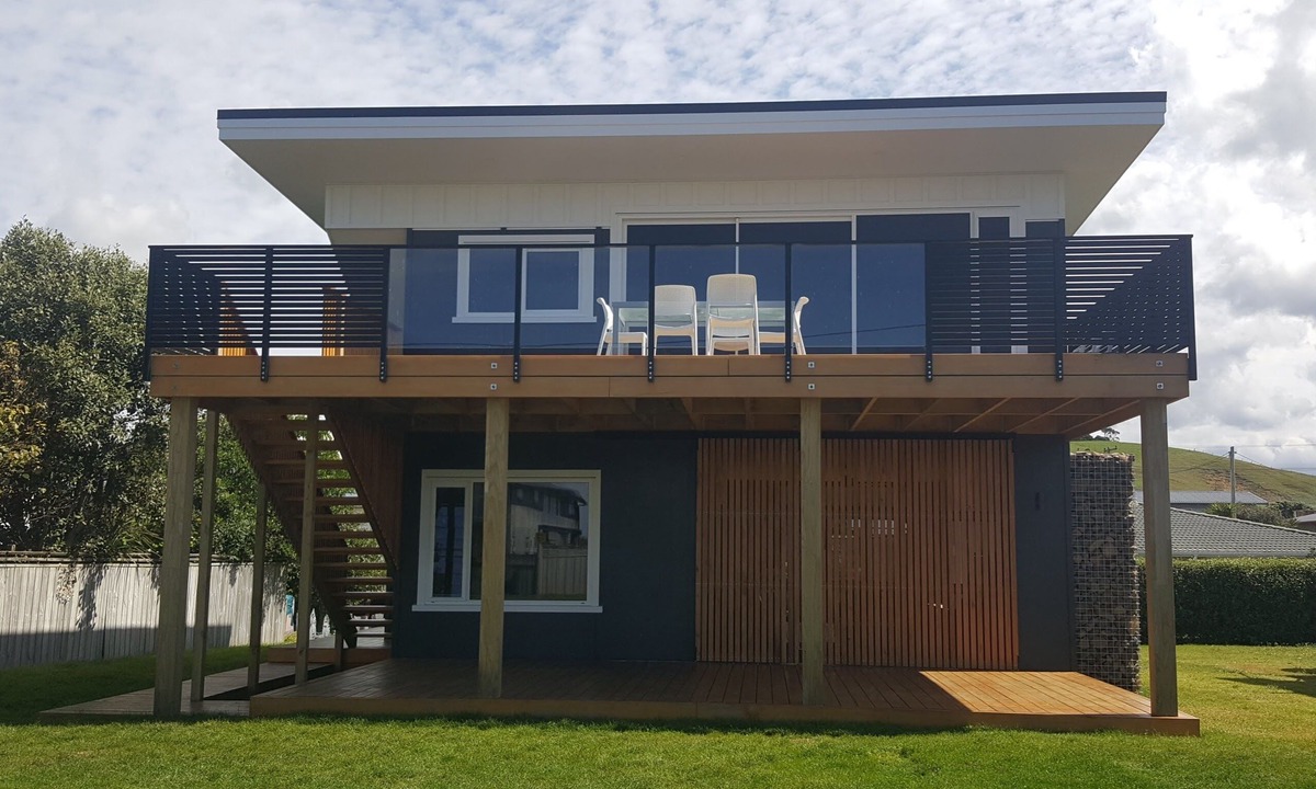 Pataua North House | Cool & Funky Bach just one back from the beach at Pataua North