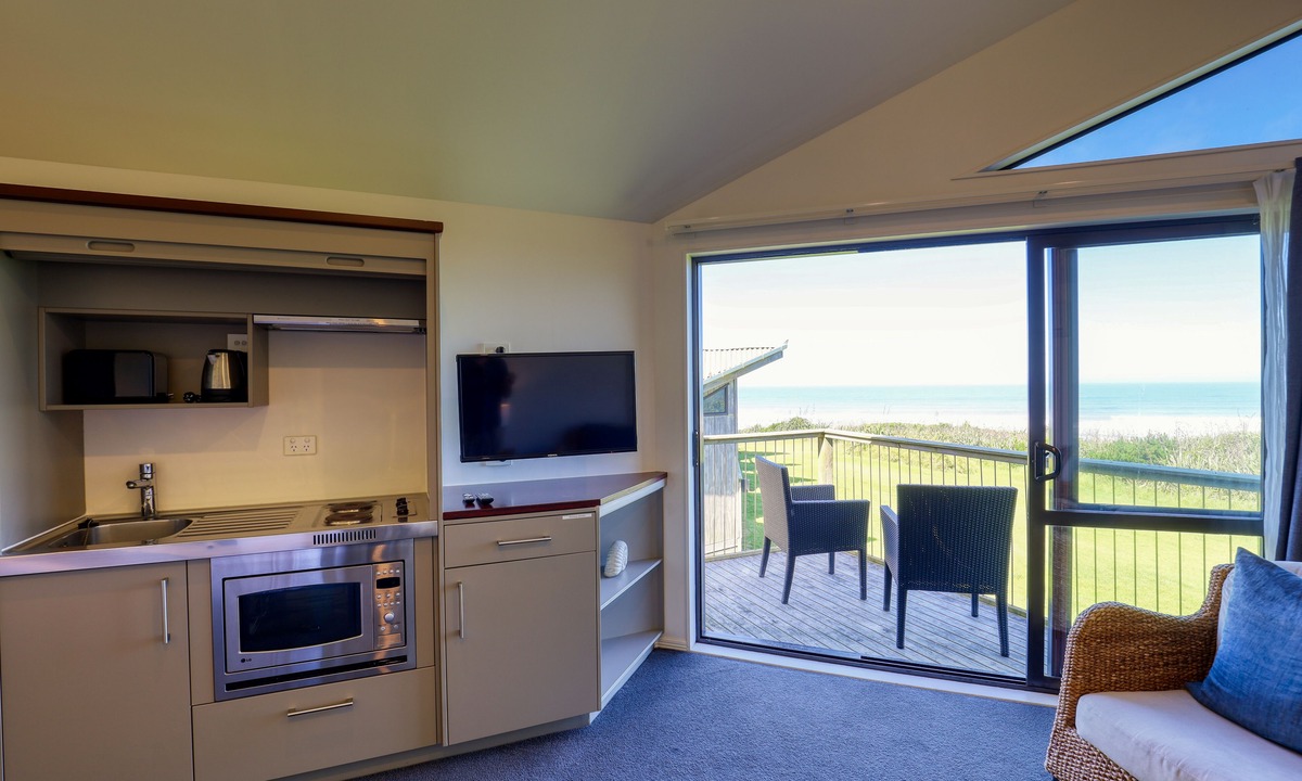 Lake Puketi Apartment | Castaways Resort