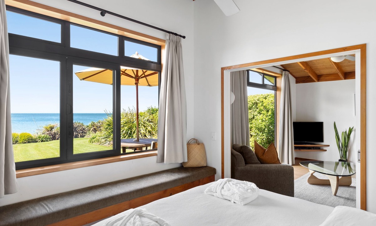Parapara House | Adrift In Golden Bay
