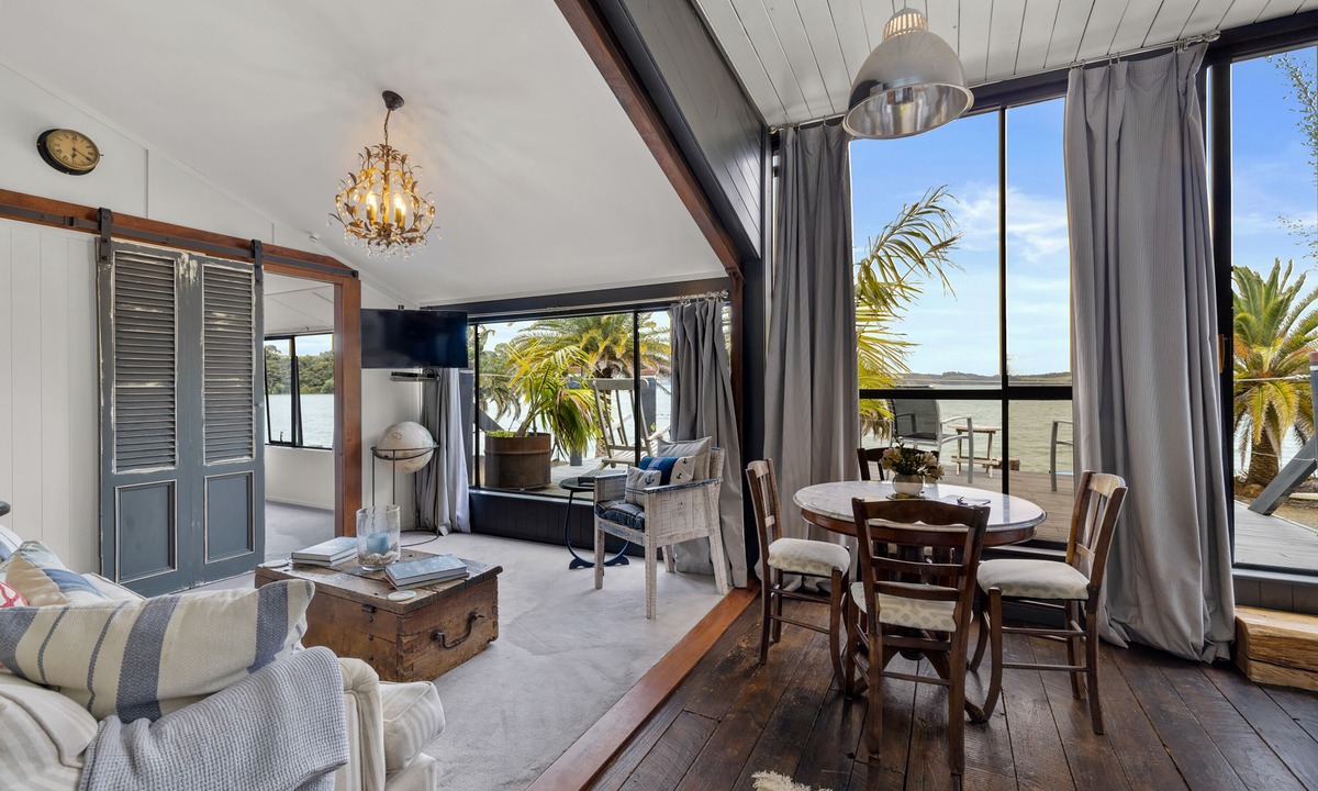 Te Tii Cottage | Driftwood Seaside Escapes