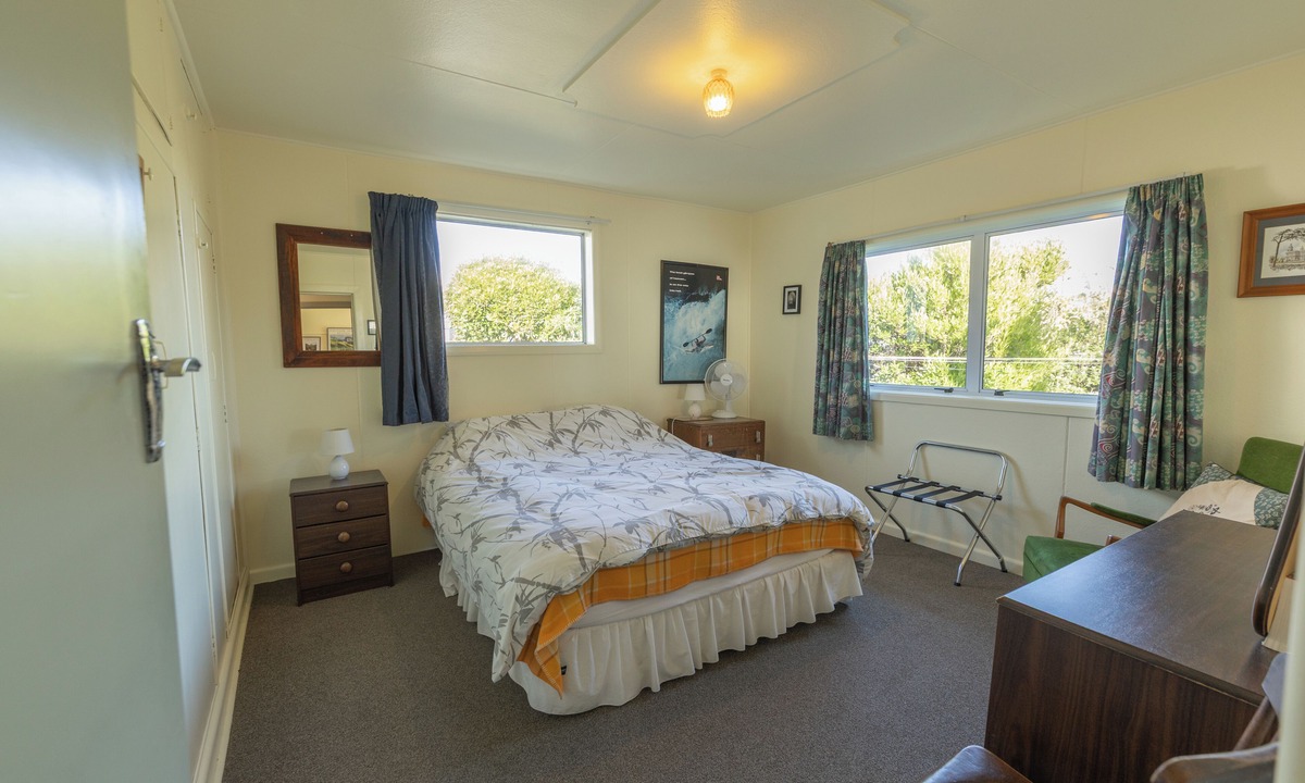 South Bay House | Classic Kiwi Bach|Southbay