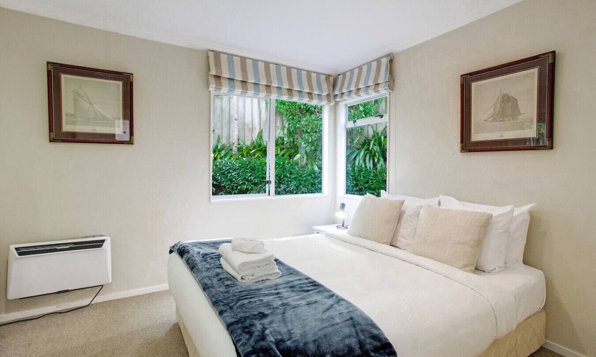 St. Heliers Condo | Wonderful Guest Suite Steps to St Heliers Beach