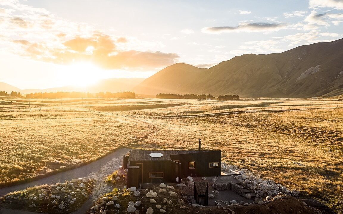 Ben Ohau Cabin | Skylark Cabin – Private Luxury Escape with Hot Tub