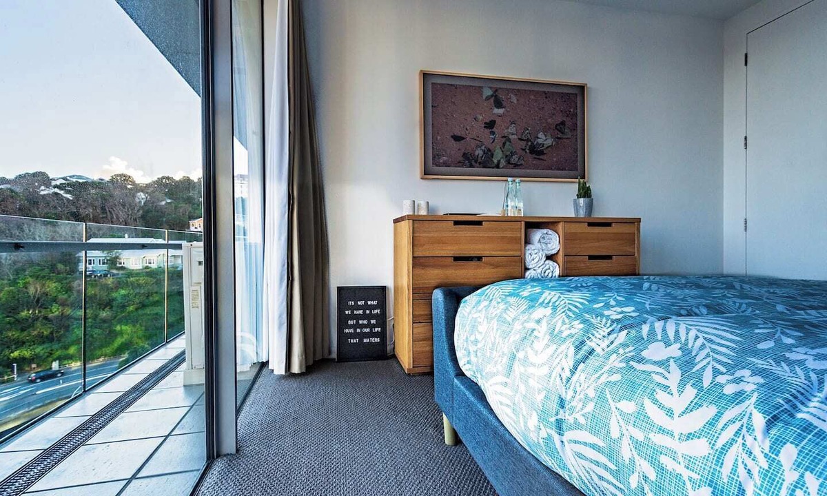 Wellington Apartment | Executive Apartment - Great Location Close to Attractions, Shops & Eateries