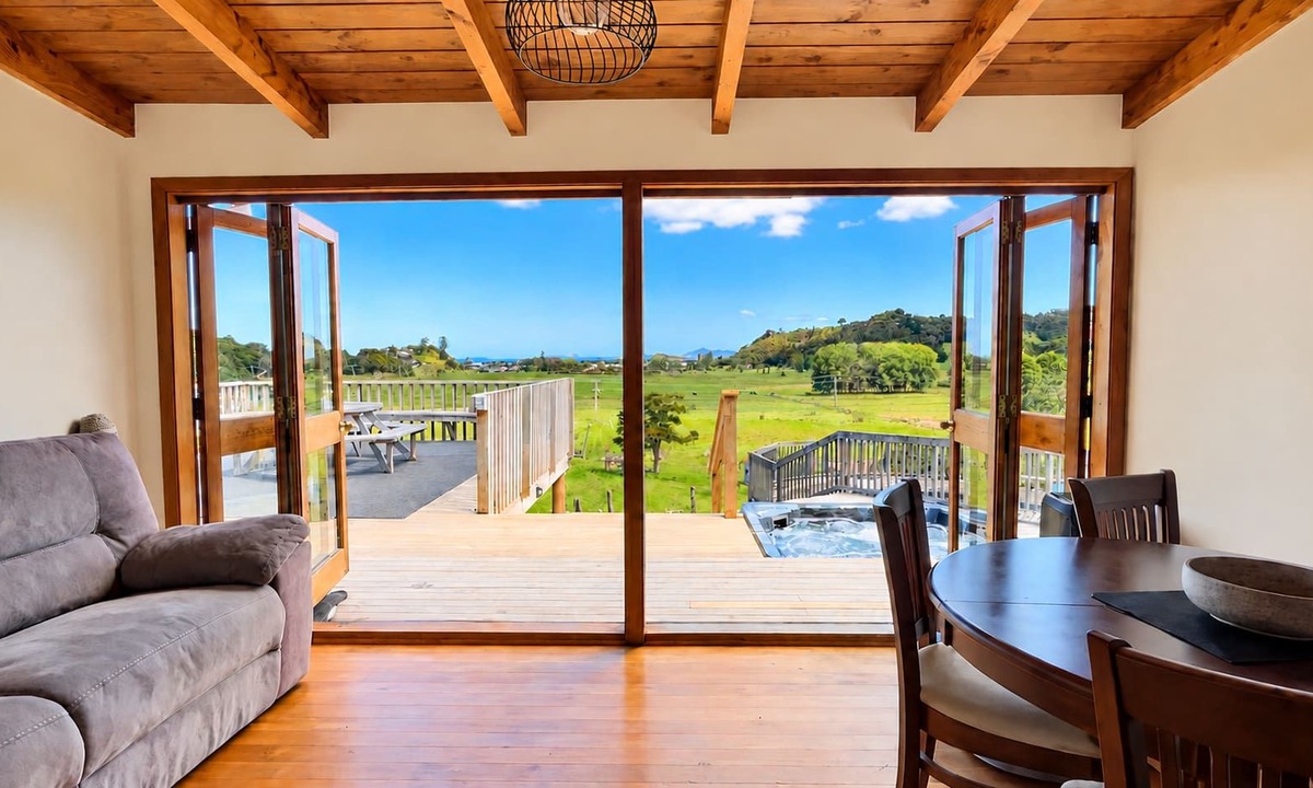 Ngunguru House | Ngunguru Lodge - Holiday HQ