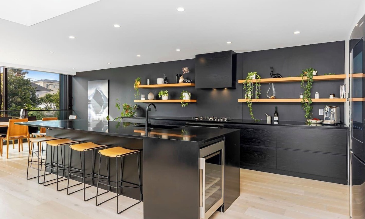 Grey Lynn House | Grey Lynn Luxury 4BD Villa w Pool, Free Parking