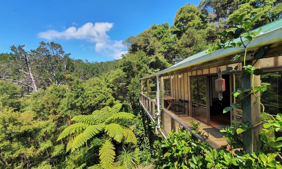Kawau Island House | The Weka House - Kawau Island Holiday Home