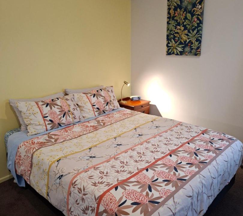 Hamilton East House | Spacious bedroom so close to Hamilton Gardens