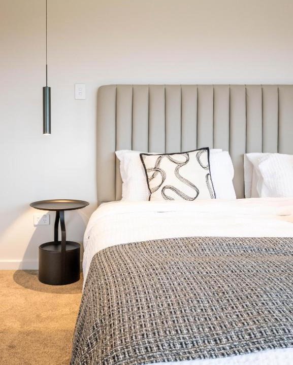 Devonport Villa | Brand-New Waterfront Sanctuary 4BR 4BA w 4 Parks