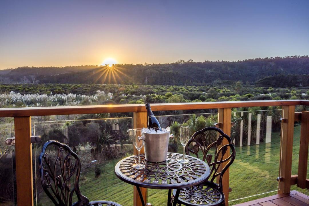Kaukapakapa House | Manuka Bliss Heights - Close to Thermal Hot Pools