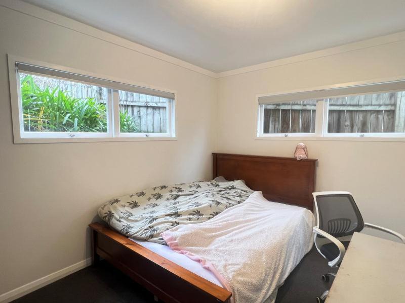 Greenhithe House | Simple & Budget-Friendly Room
