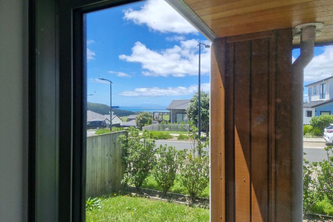 Orewa House | Pacific Heights Retreat