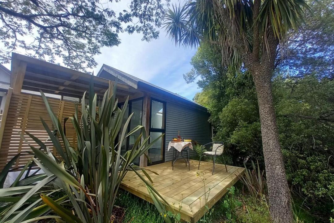 Mapua Apartment | Mapua Cabbage Trees