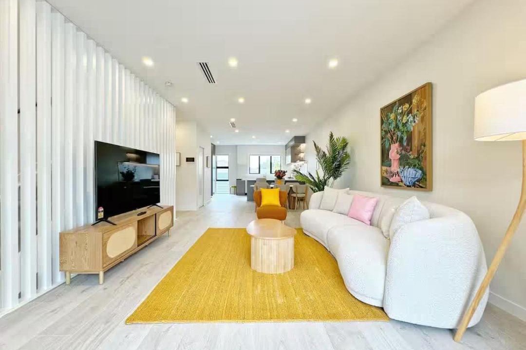 Greenlane Apartment | Bright & Modern Townhouse in Central Auckland