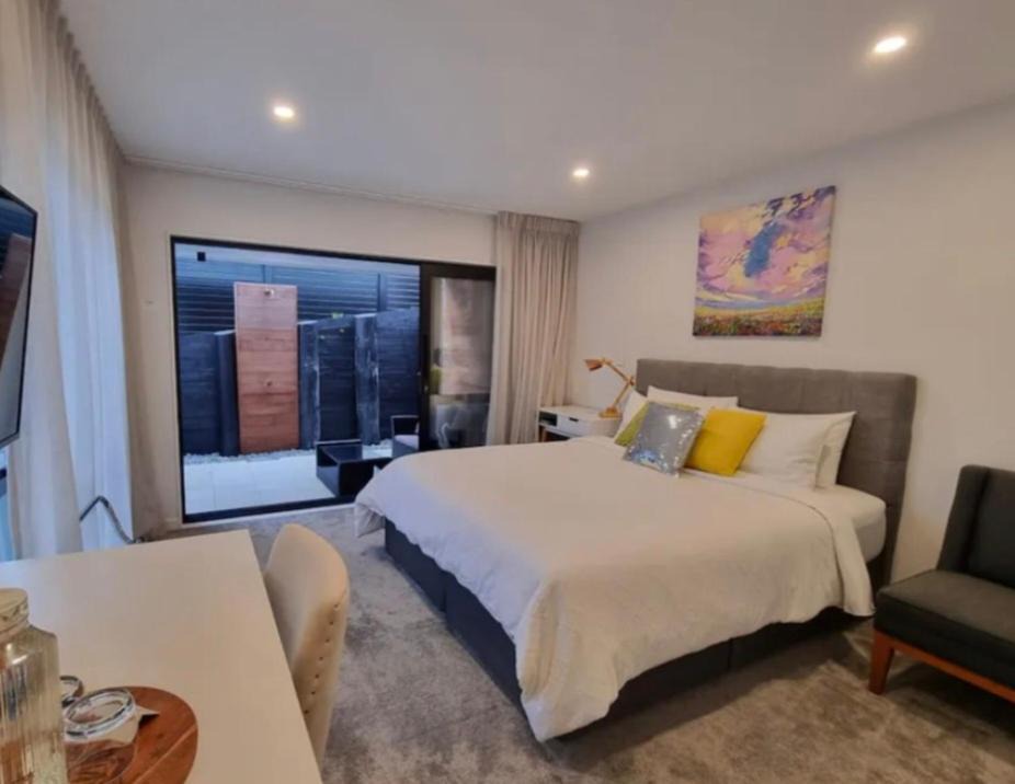 St. Heliers House | Private Guest Retreat In Saint Heliers