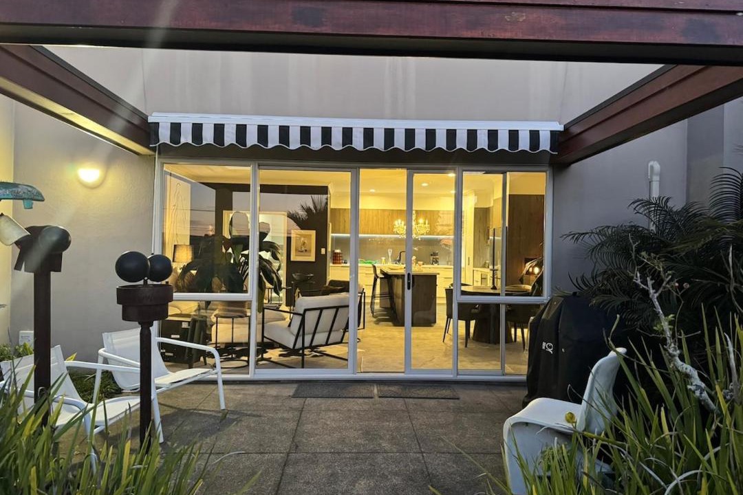 New Plymouth Villa | Nice Villa