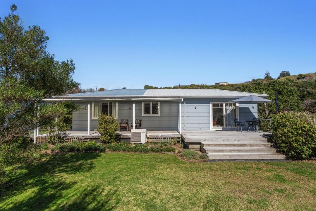 Tirohanga House | Renga Renga Retreat