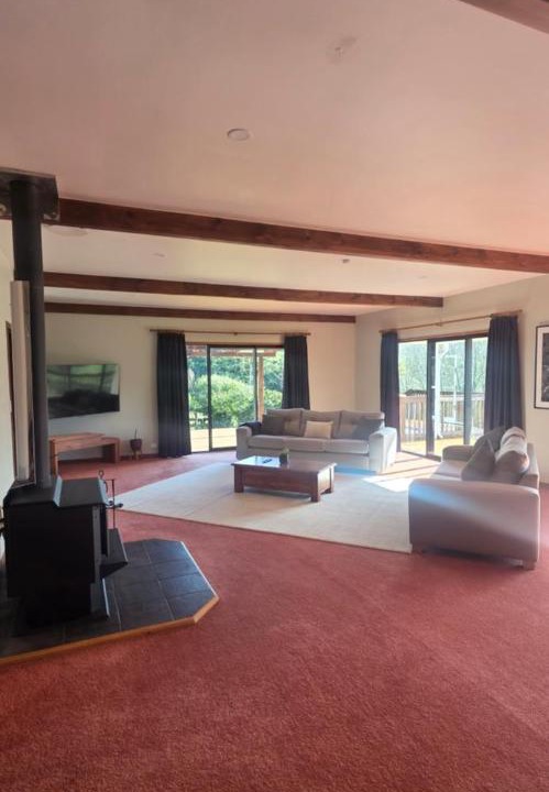 Te Kuiti House | Titiwai Homestead 4 Bedroom Farm Stay