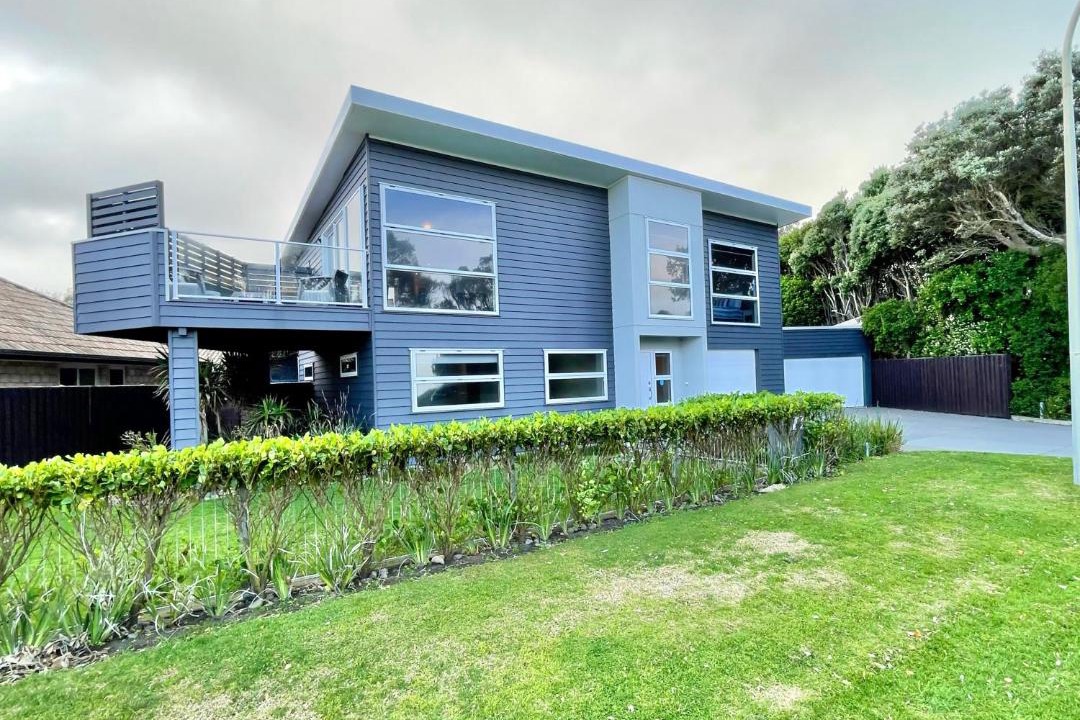 Opunake House | Vinnies Haven - Opunake Holiday Home
