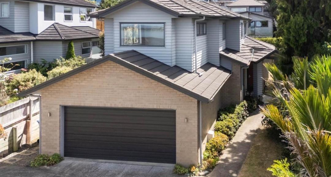 Hillsborough House | Home stay Room in Auckland