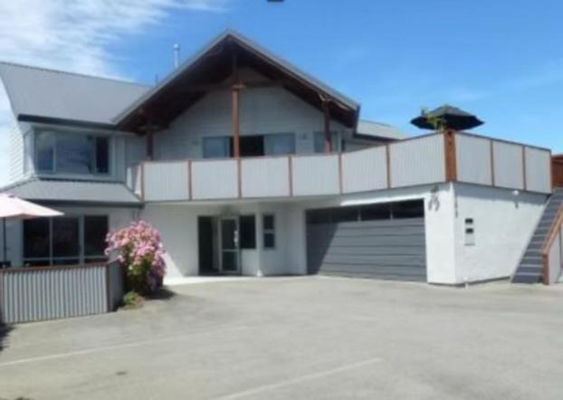 Te Anau Hotel | Cosy Kiwi Accommodation