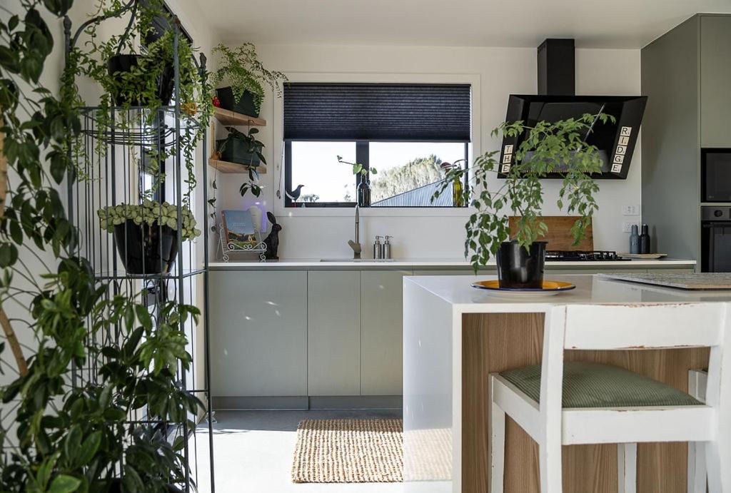 Hokitika House | The Highland - Sunset Ridge