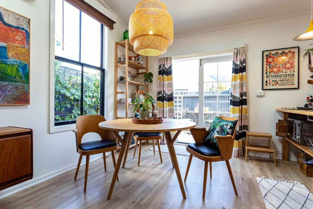 Nelson Apartment | Artist's Studio Retreat with Courtyard