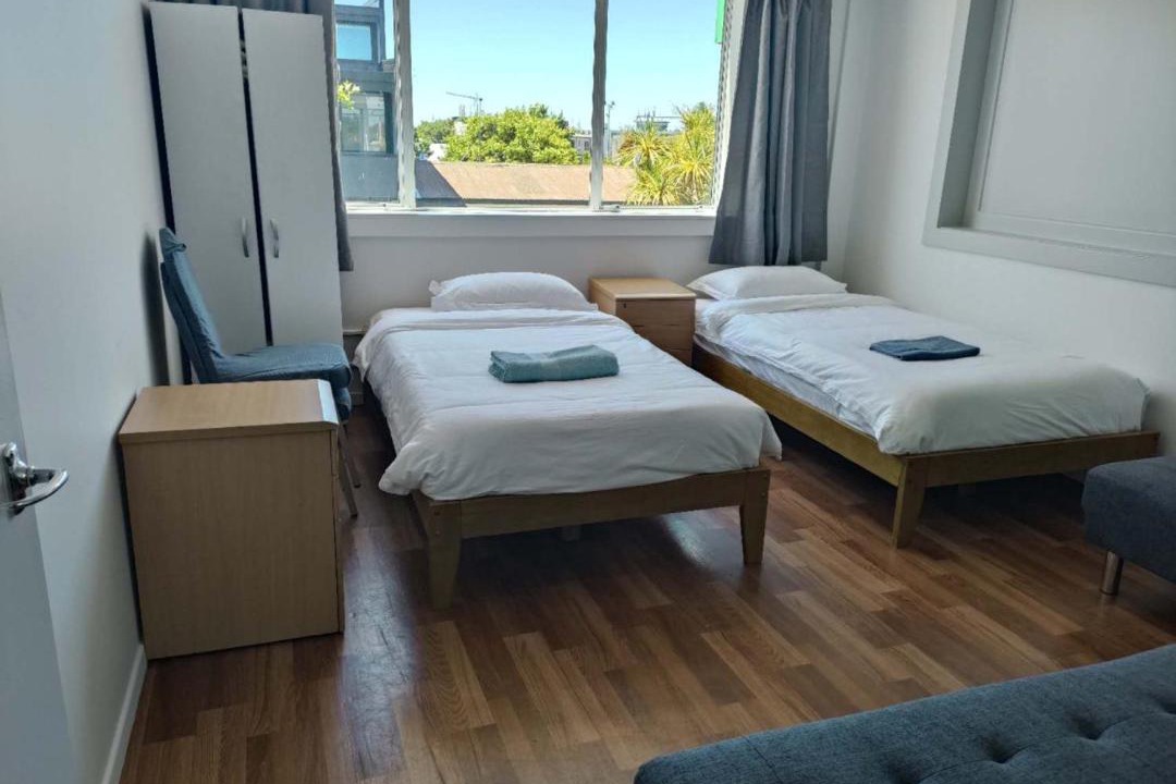 Auckland Apartment | 1 Double, 2 single, 2 Double Sofa Beds, Apartment 4