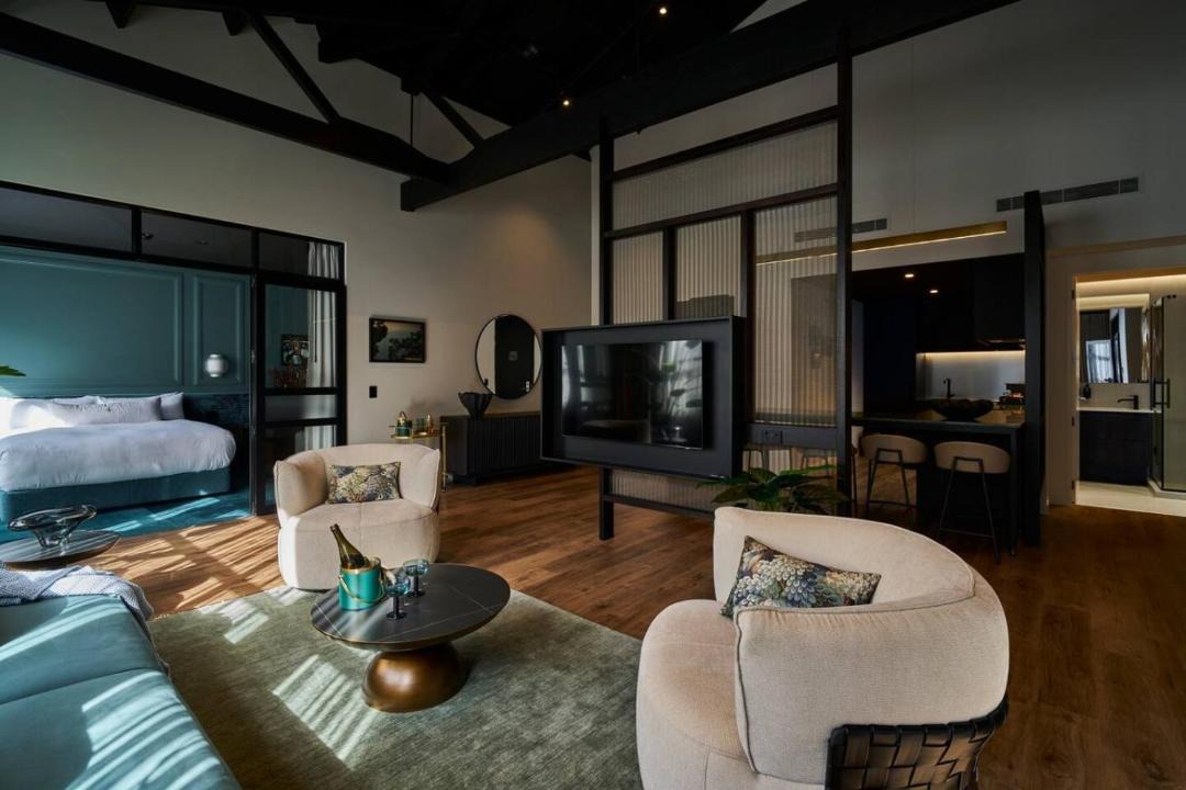 Auckland Central Business District Apartment | The Grand Heritage Suite 4 Bed Entire Floor