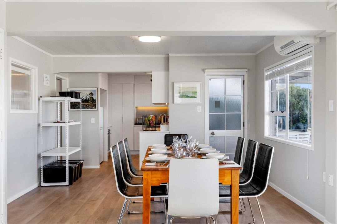 Taupo Apartment | Roberts Street Central 4 Bedroom Sleeps 10