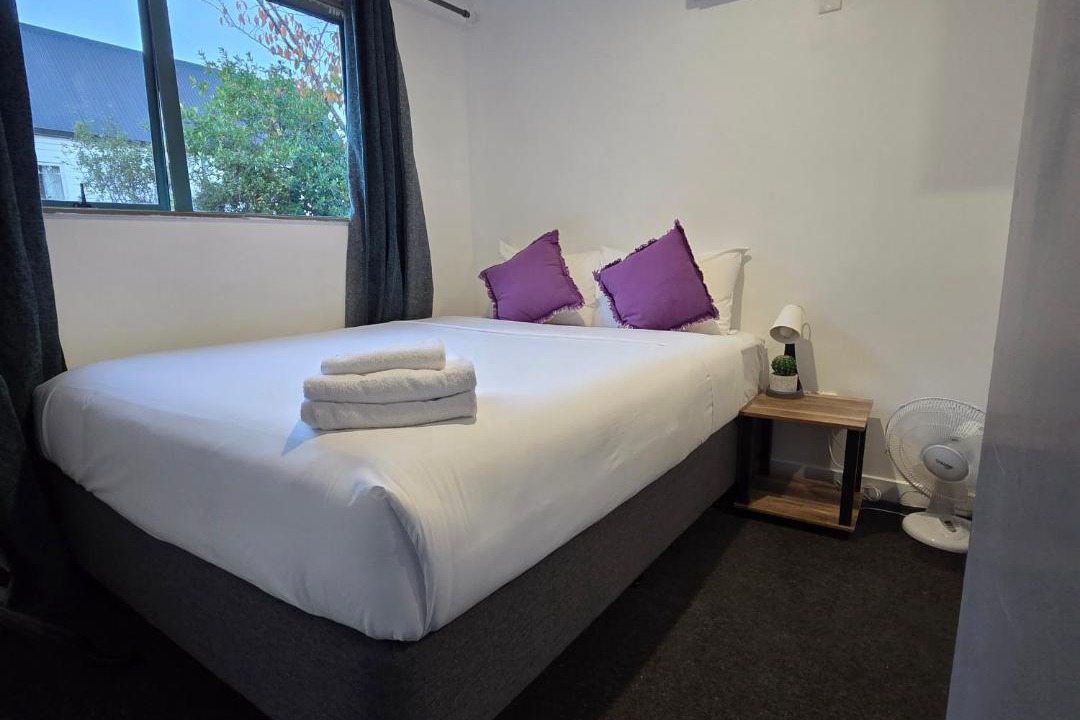 Taupo Hotel | Aurora INN