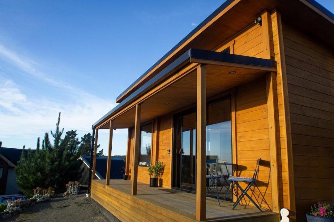 Cashmere House | Modern & Cosy Port Hills Cottage