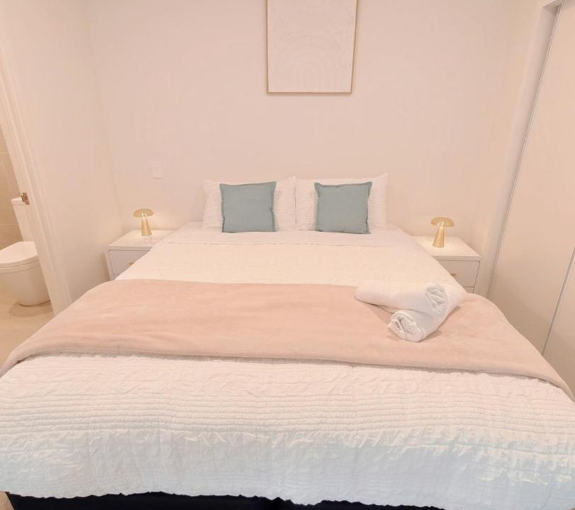 Kapiti Island Apartment | Bloom Central – Pool & Gym