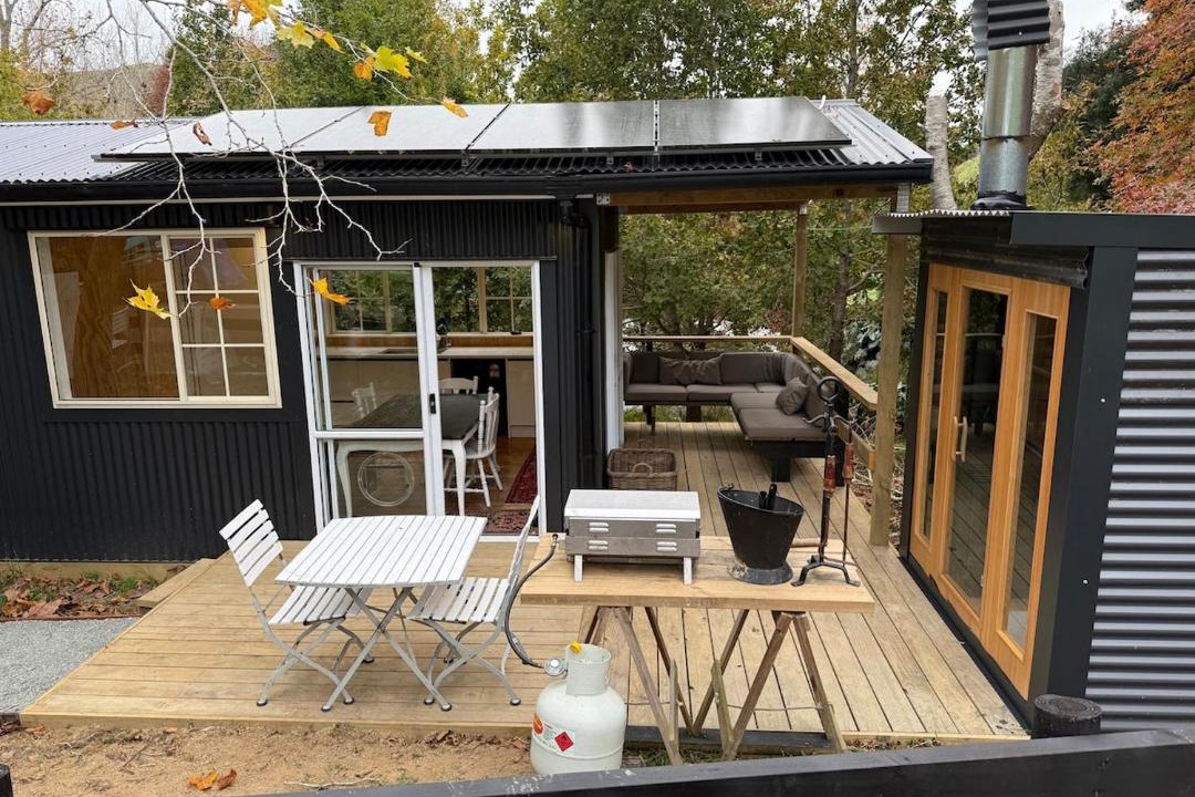 Clevedon House | Country Cabin all to yourself, with wood fired sauna