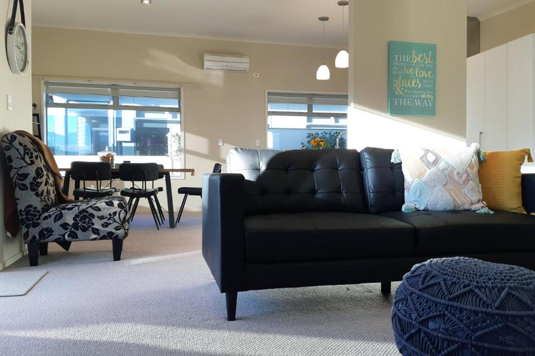 New Plymouth House | Escape To Buller - enjoy a relaxed holiday vibe