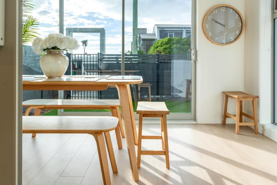 Christchurch Apartment | Beachside Stay - Parking, EV Charger & Spa